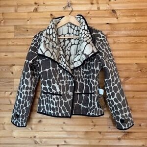 Radio Road Jacket NWT Animal Brown Cream Reversible Women's Sz Small Giraffe